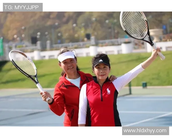 南京网球队在城市联赛中的灵活性表现与战术分析 南京网球队在城市联赛中的灵活性表现与战术分析