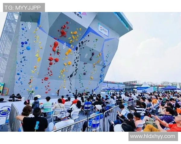 成都攀岩队在世界攀岩锦标赛中以82分稳居积分榜首位 成都攀岩队在世界攀岩锦标赛中以82分稳居积分榜首位